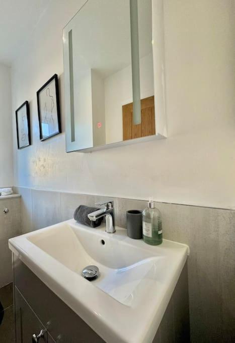 Stylish Apartment Near The Centre Of Harrogate Luaran gambar